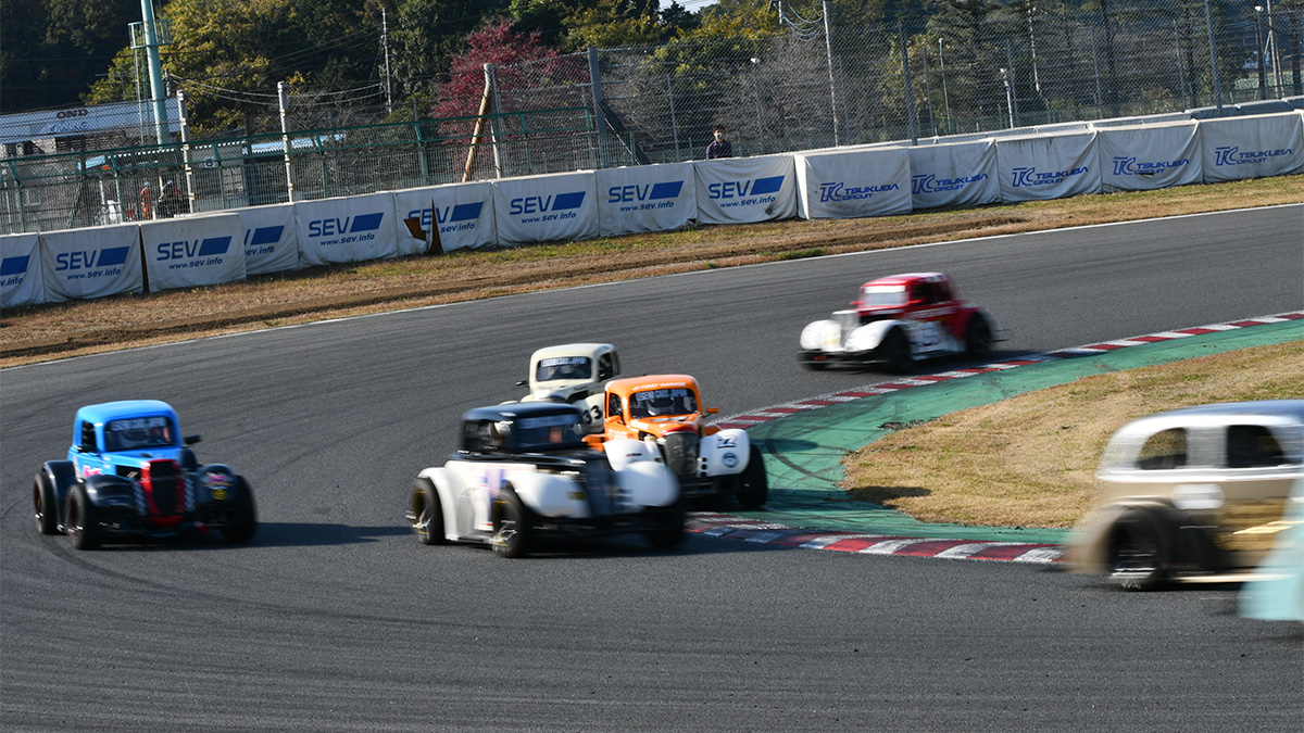 LEGEND CARS RACE