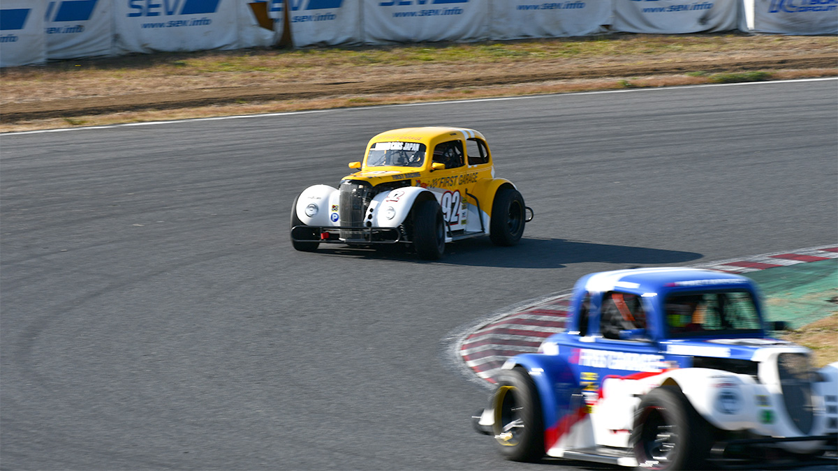 LEGEND CARS RACE