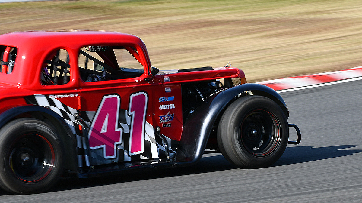 LEGEND CARS RACE
