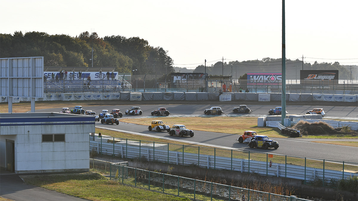 LEGEND CARS RACE