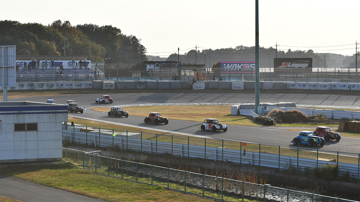 LEGEND CARS RACE