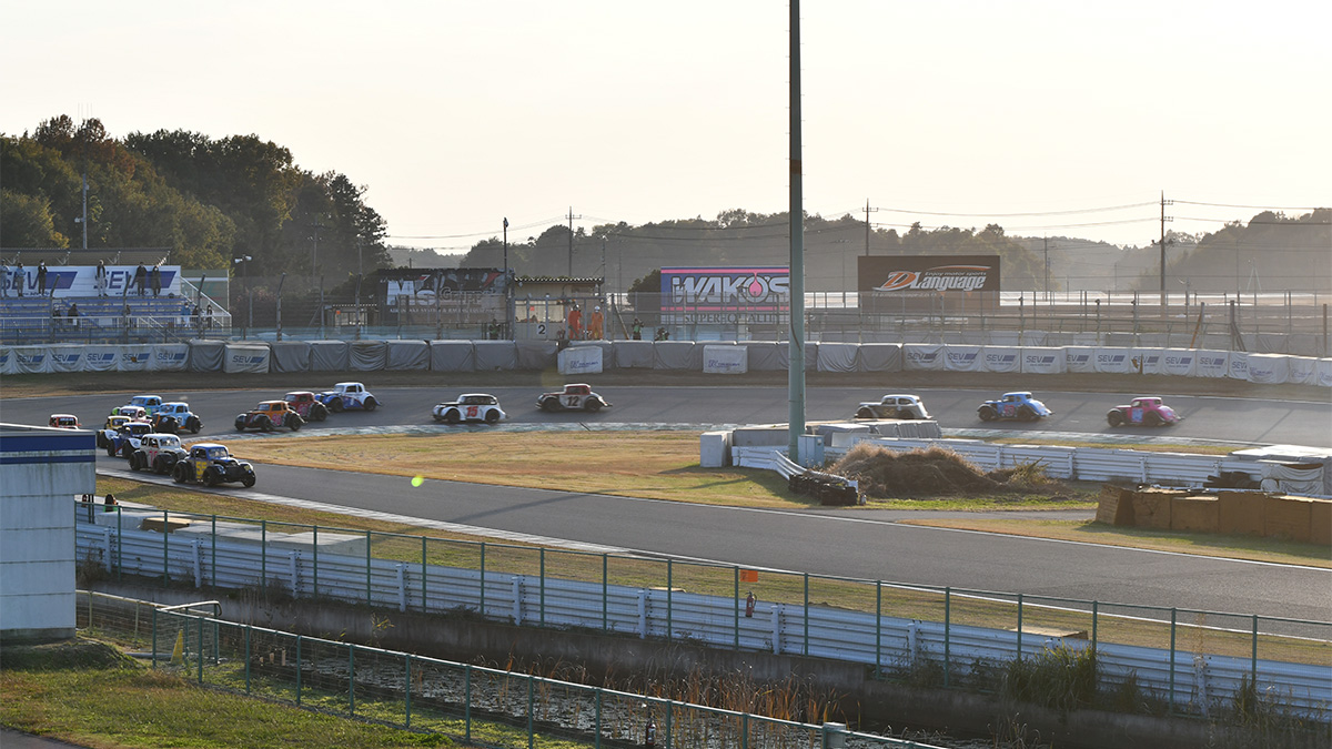 LEGEND CARS RACE