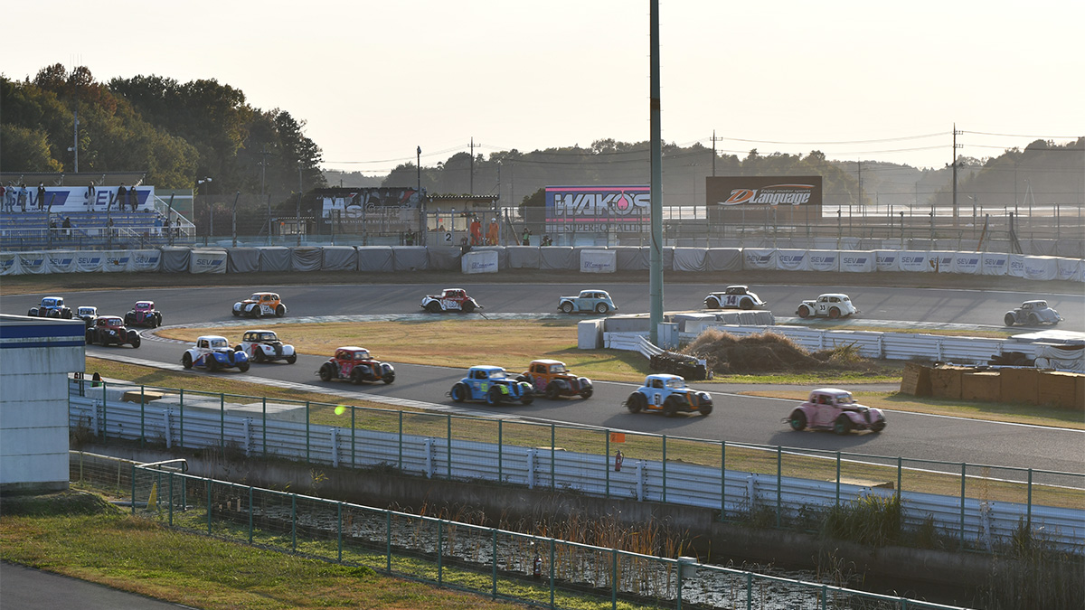 LEGEND CARS RACE