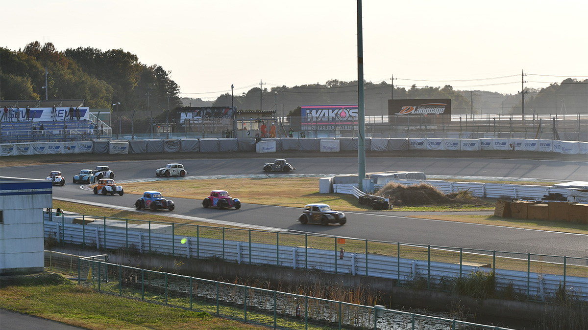 LEGEND CARS RACE