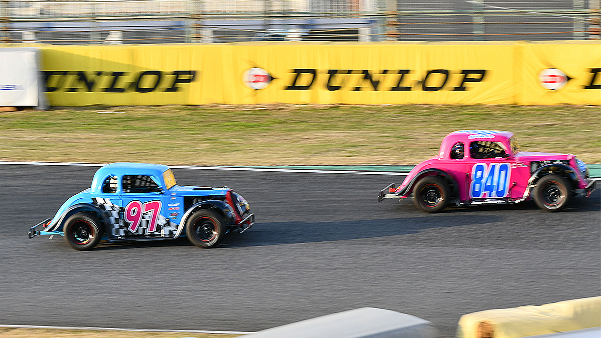 LEGEND CARS RACE