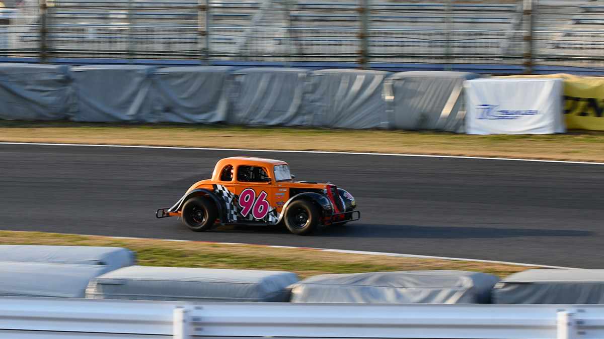 LEGEND CARS RACE