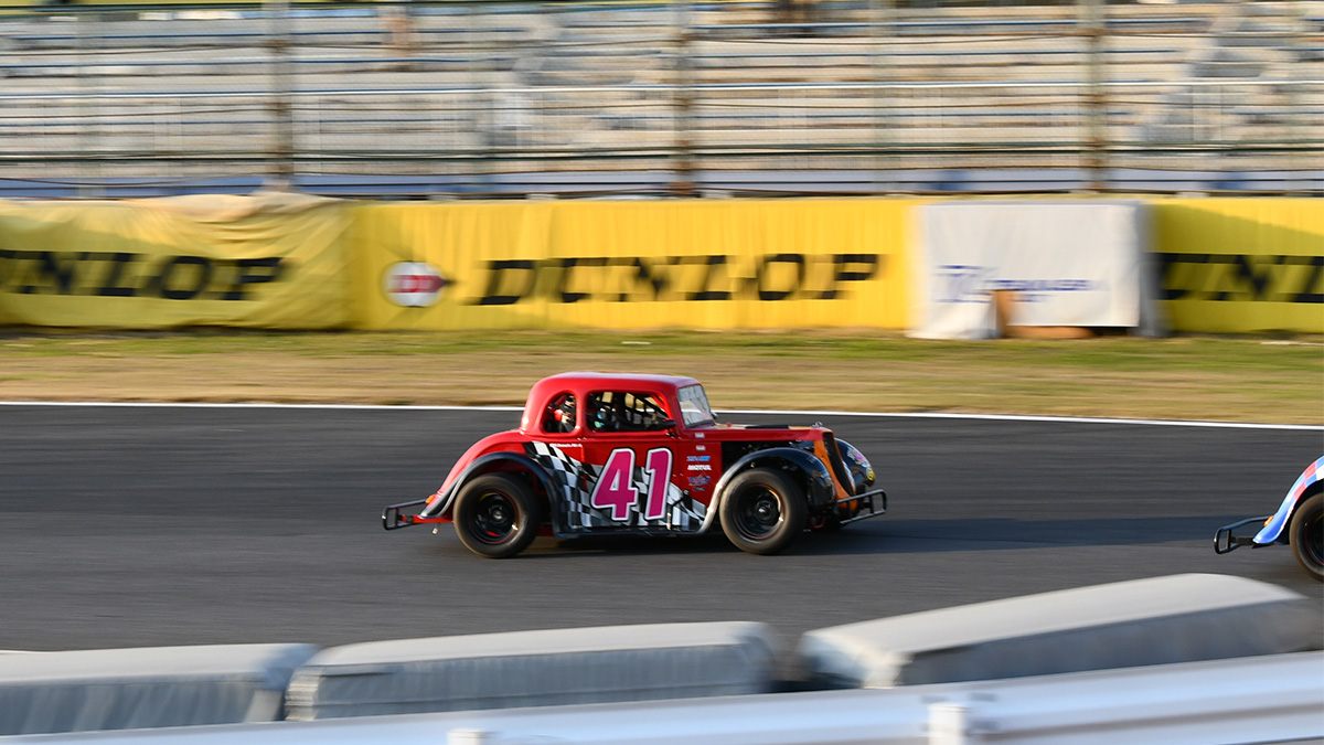 LEGEND CARS RACE