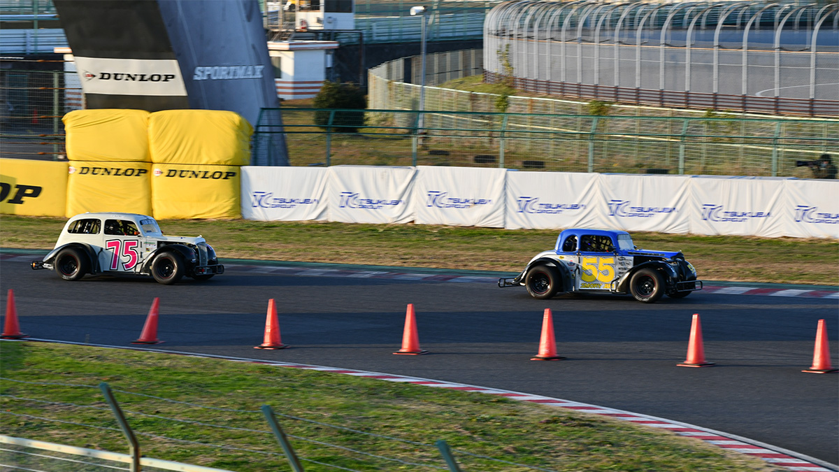 LEGEND CARS RACE