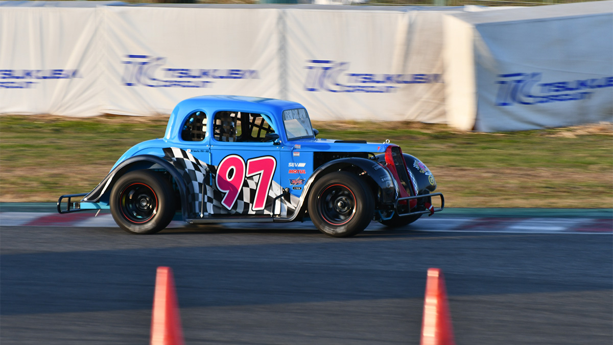 LEGEND CARS RACE
