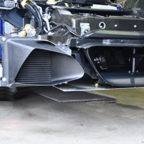 V6エキシージフロントカウル用カーボンダクト